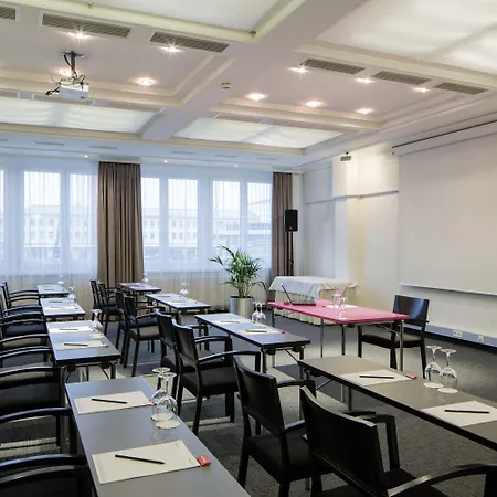 Austria Trend Europa Hauptbahnhof Hotel 4*